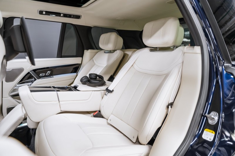 Land Rover Range Rover V — 2026
