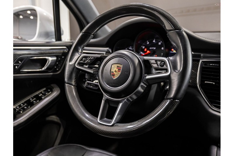Porsche Macan I — 2016