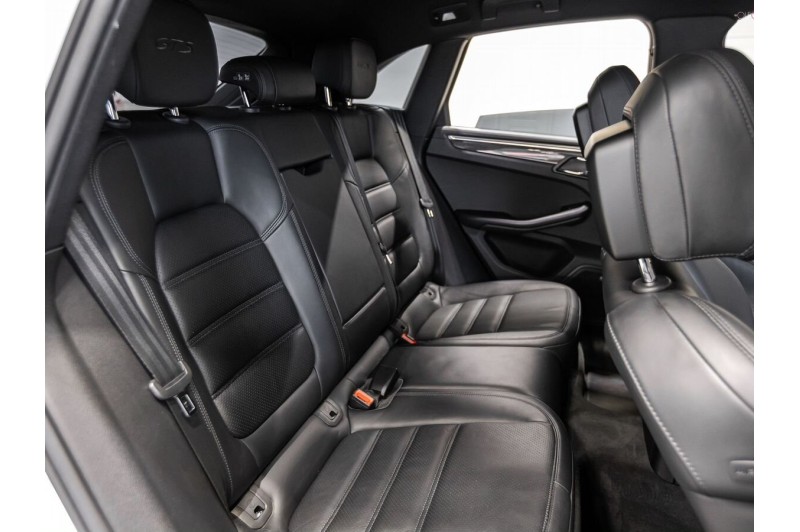Porsche Macan I — 2016