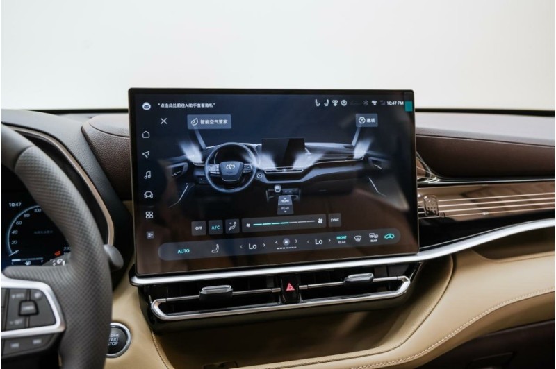 Toyota Highlander IV (XU70) — 2026