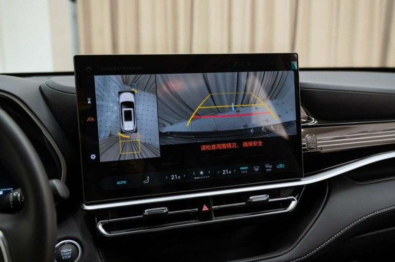TOYOTA HIGHLANDER IV — 2026