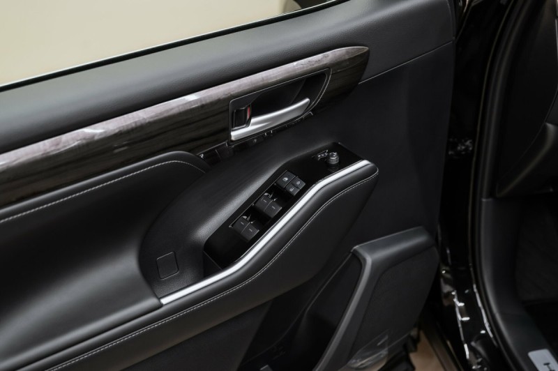 TOYOTA HIGHLANDER IV — 2026