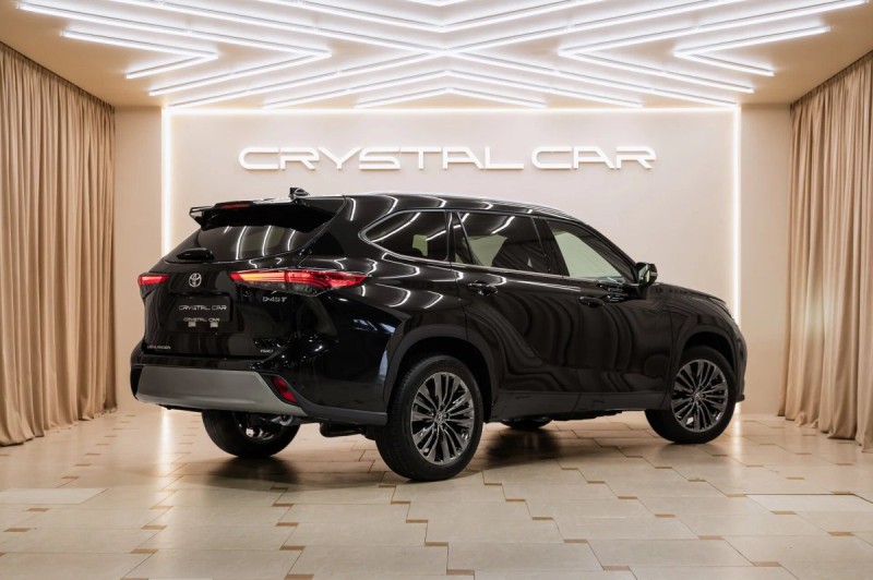 TOYOTA HIGHLANDER IV — 2026
