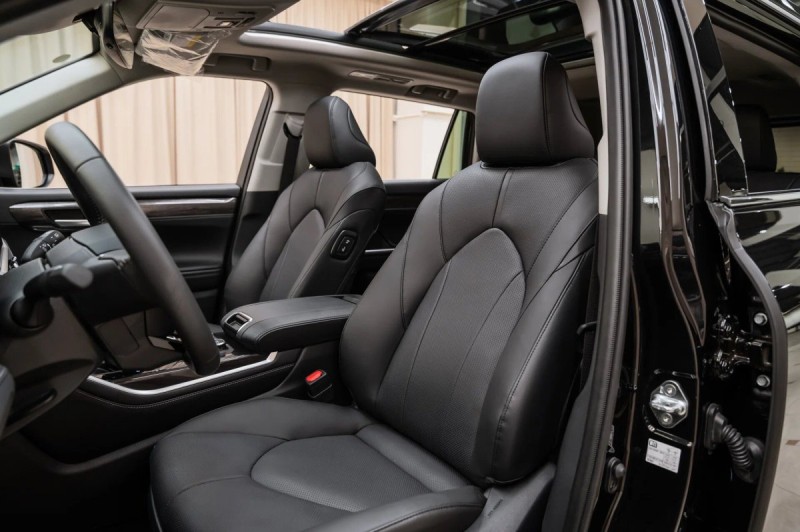 TOYOTA HIGHLANDER IV — 2026
