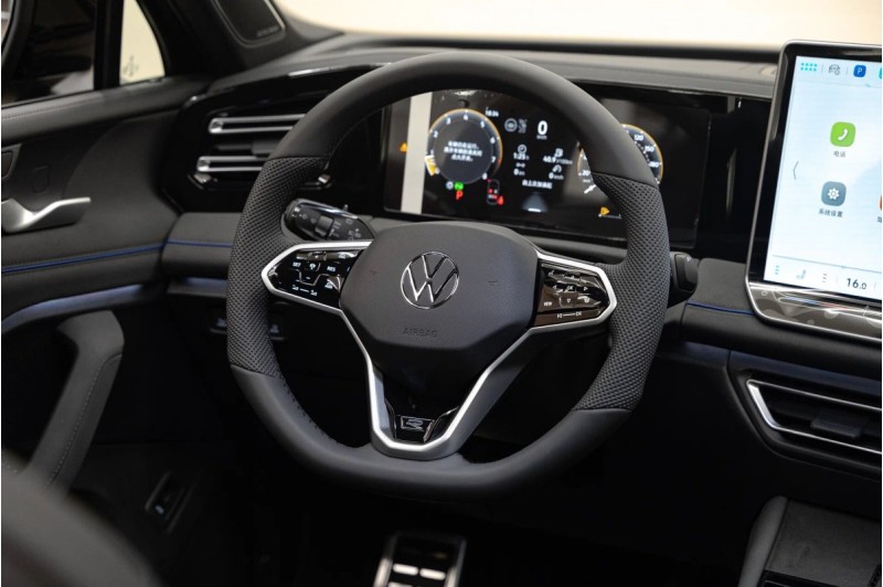 Volkswagen Tiguan III Pro — 2026