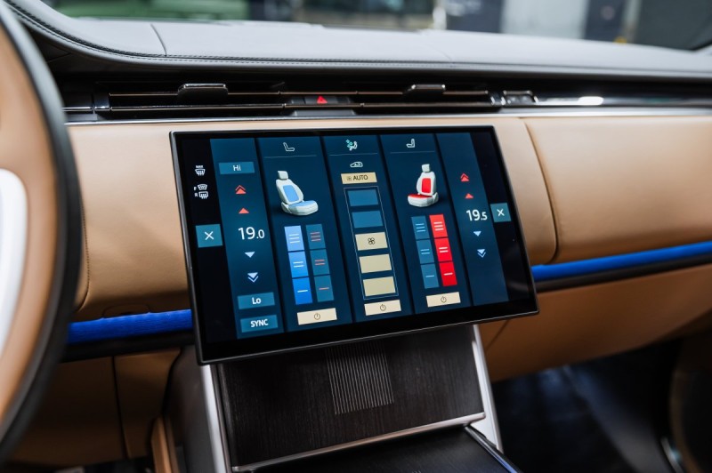 Land Rover Range Rover V — 2025