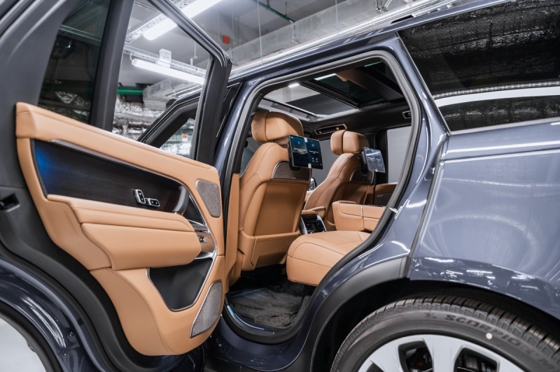 Land Rover Range Rover V — 2025