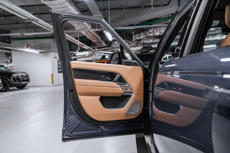 Land Rover Range Rover V — 2025