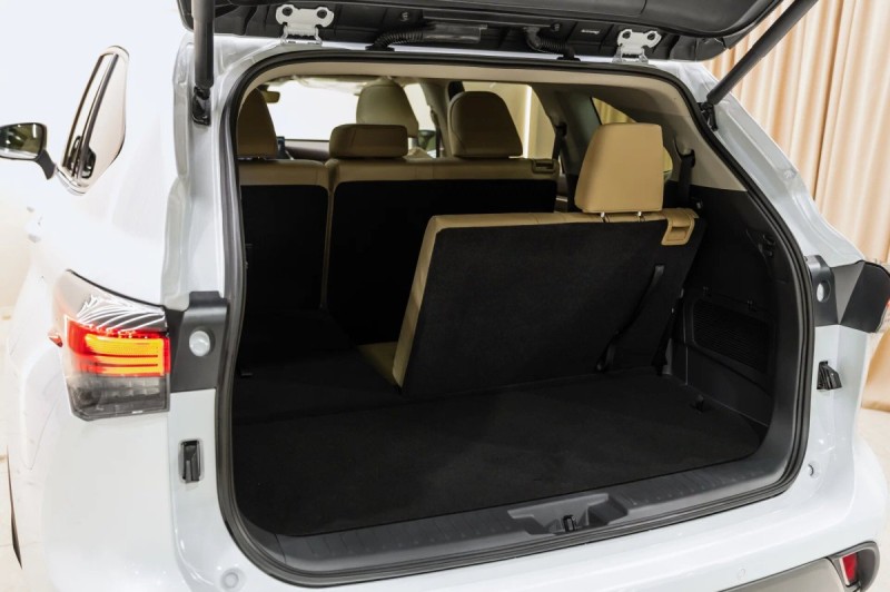 Toyota Highlander IV (XU70) — 2026
