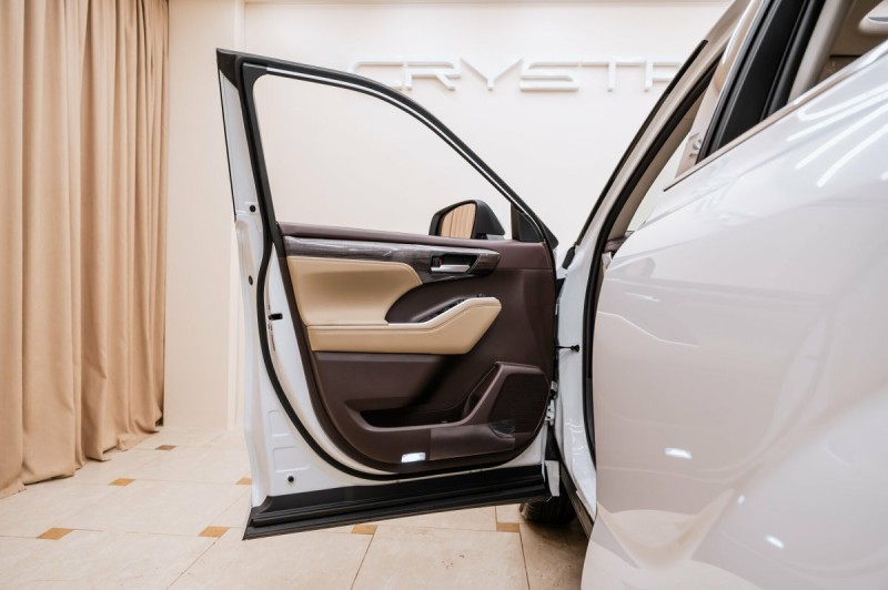 Toyota Highlander IV (XU70) — 2026