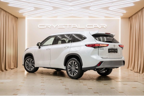 Toyota Highlander IV (XU70) Supreme - 2026