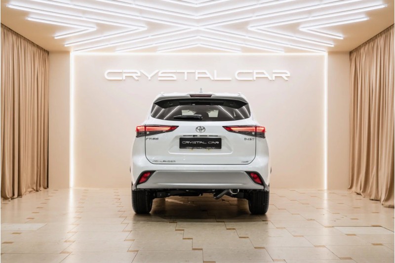 Toyota Highlander IV (XU70) — 2026