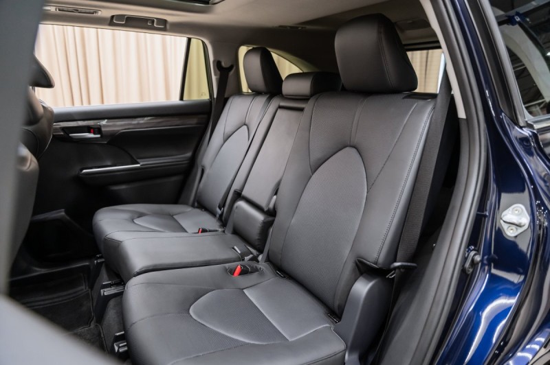Toyota Highlander IV (XU70) — 2026
