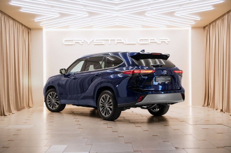 Toyota Highlander IV (XU70) — 2026