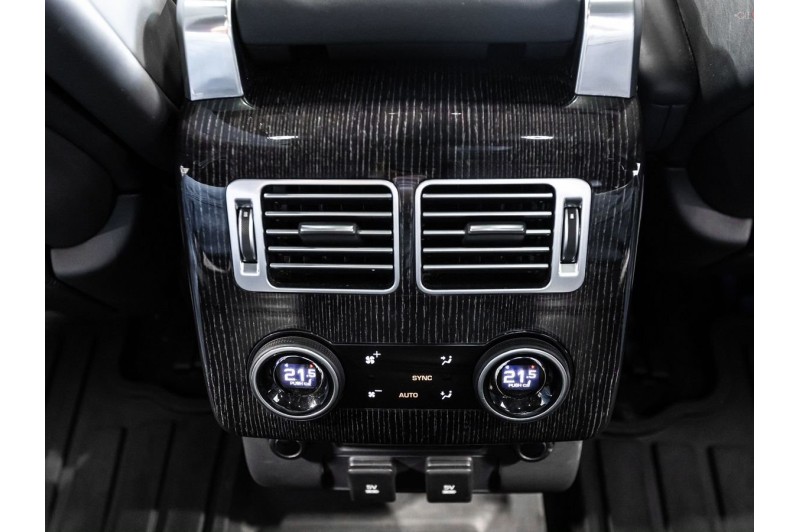 Land Rover Range Rover IV Рестайлинг — 2019