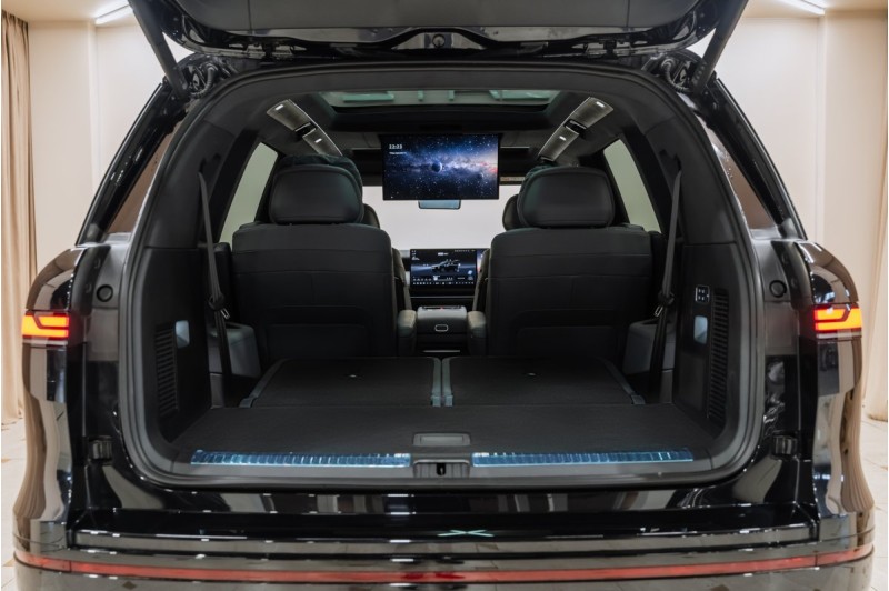 Volkswagen ID ERA 9X I — 2026