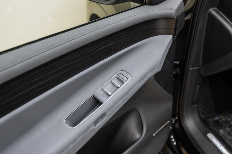 Volkswagen ID ERA 9X I — 2026