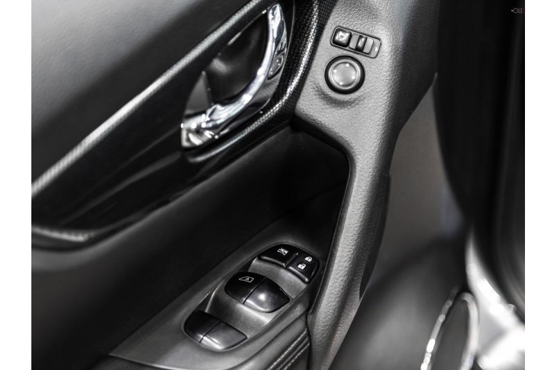 2015 Nissan X-Trail SE Top